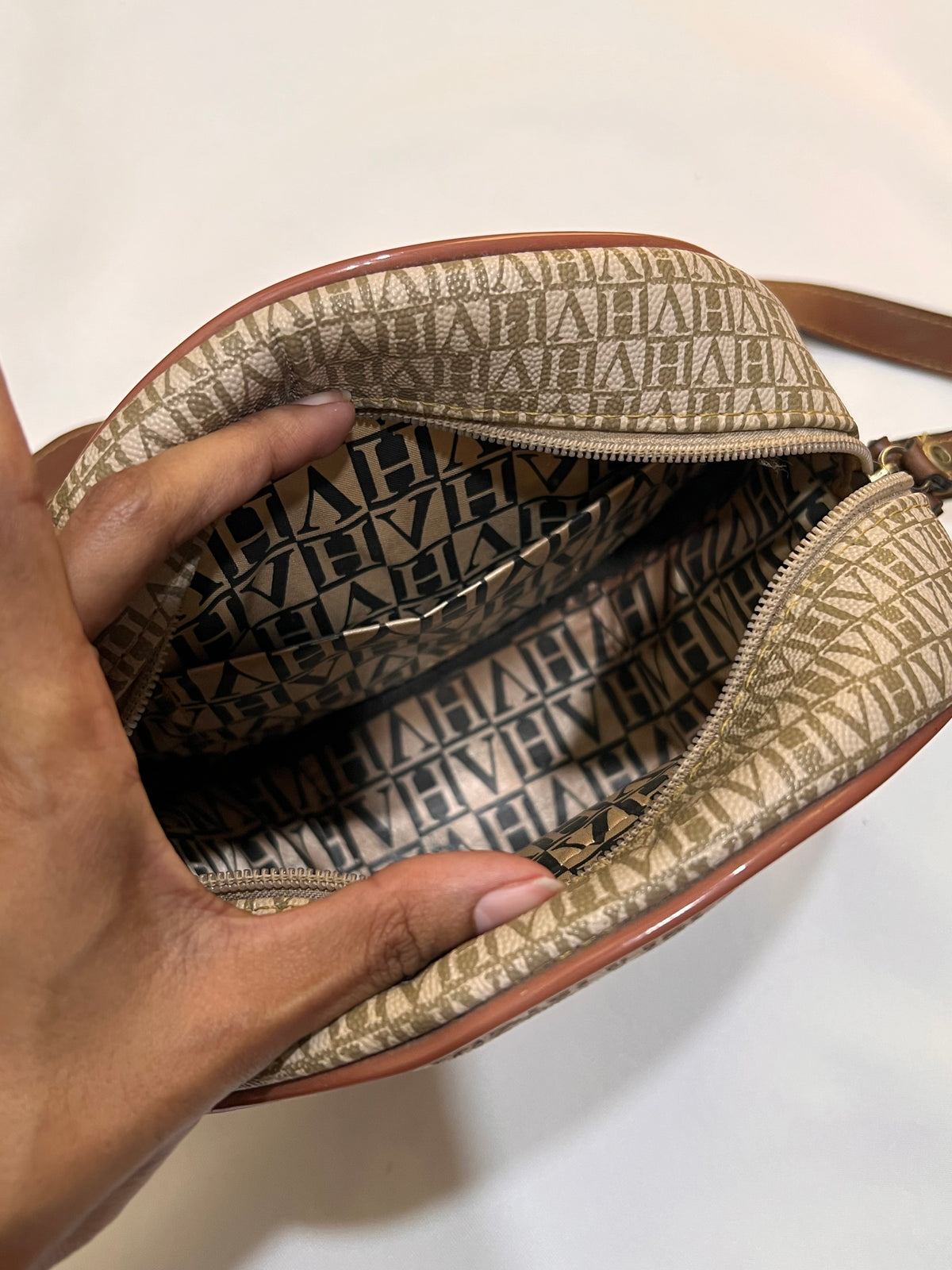 Kit Bolsa + Livro: Águas para Elefantes + Bolsa Redonda