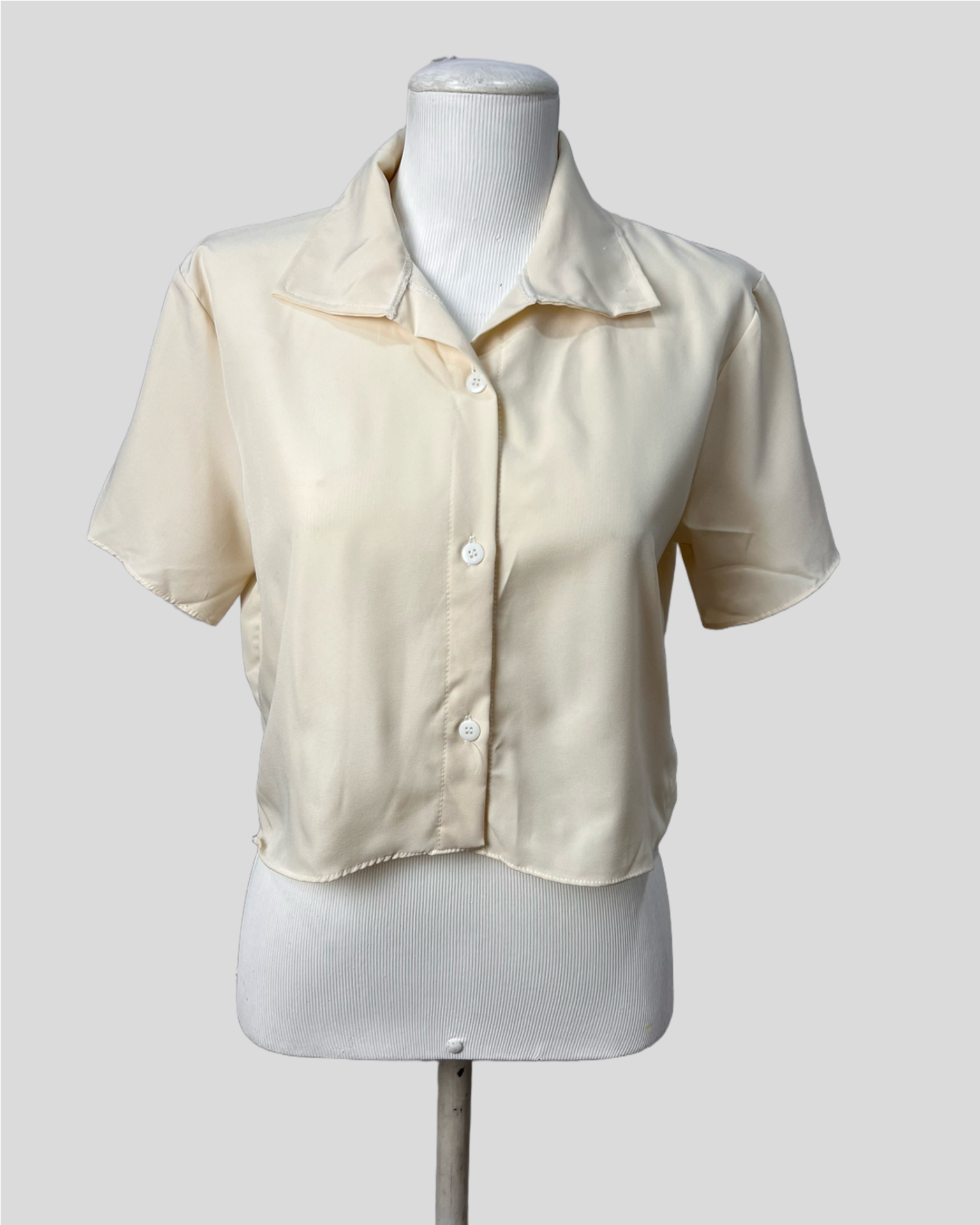 Camisa Cropped Creme — tam M