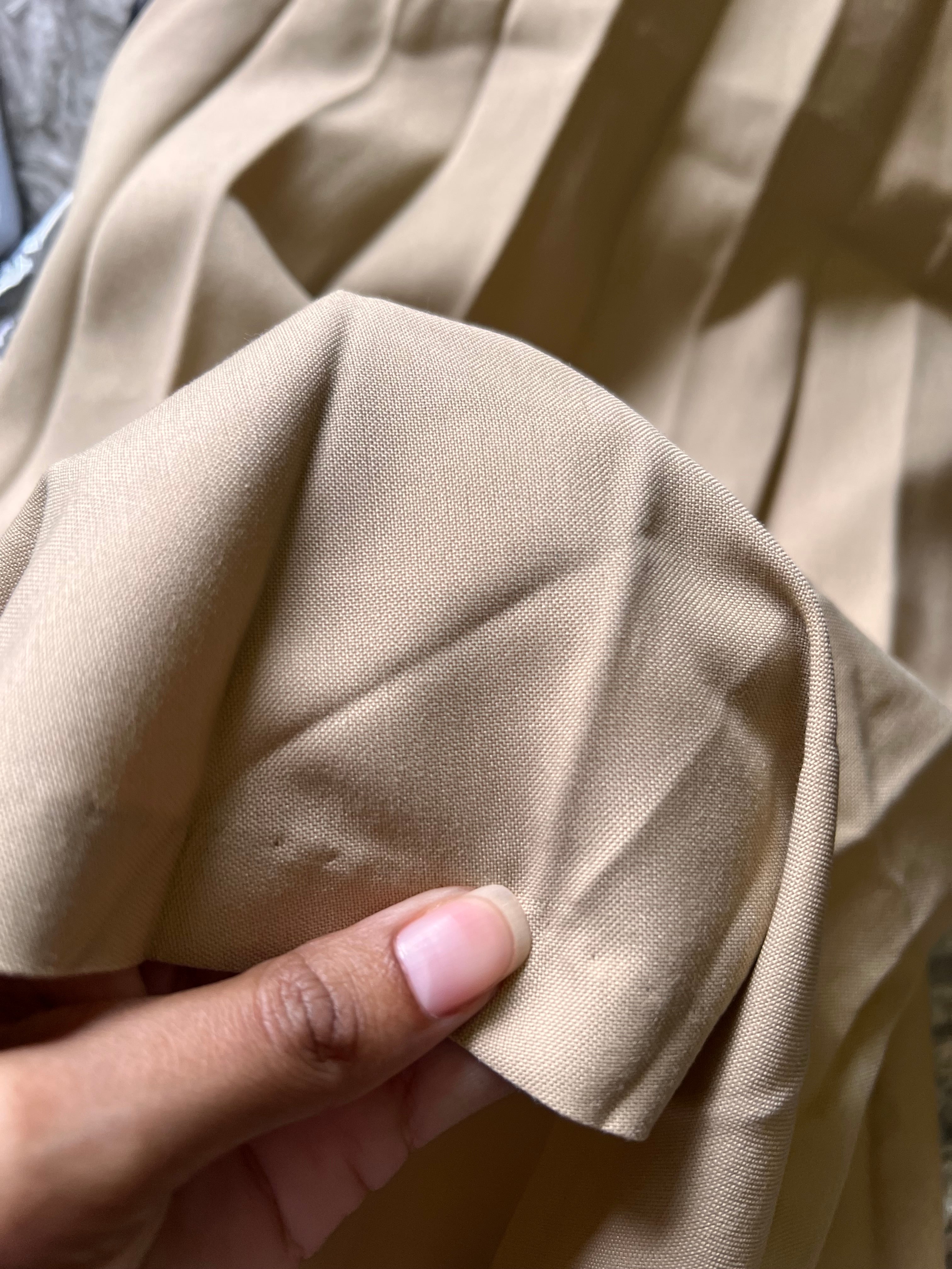Saia Plissada Beige - tam (42\M)