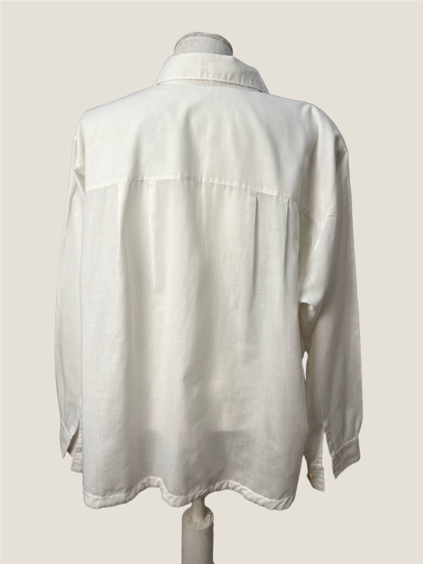 Camisa Oversized  Branca  Vintage — tam G