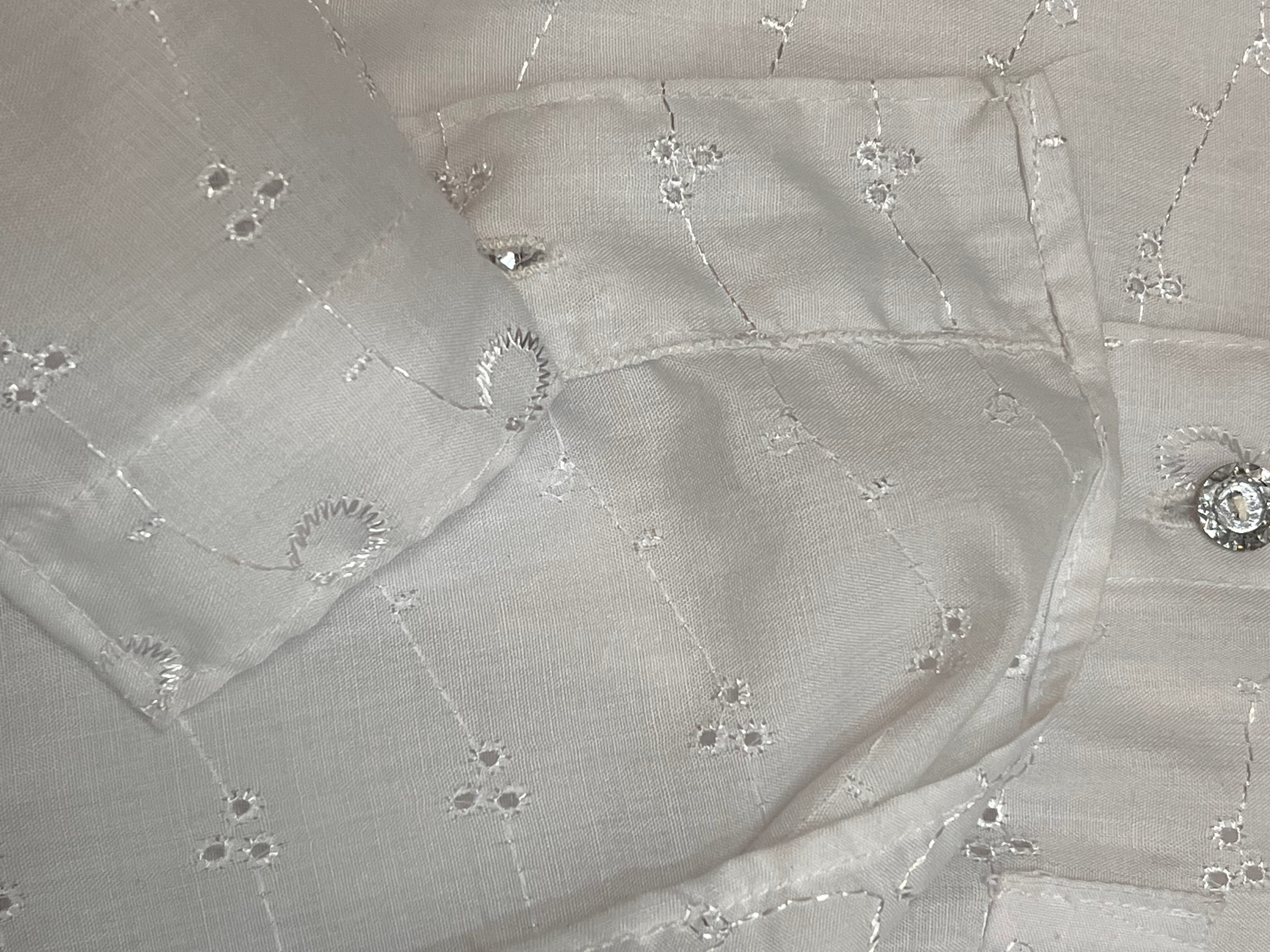 Camisa Branca Bordada - tam (G)