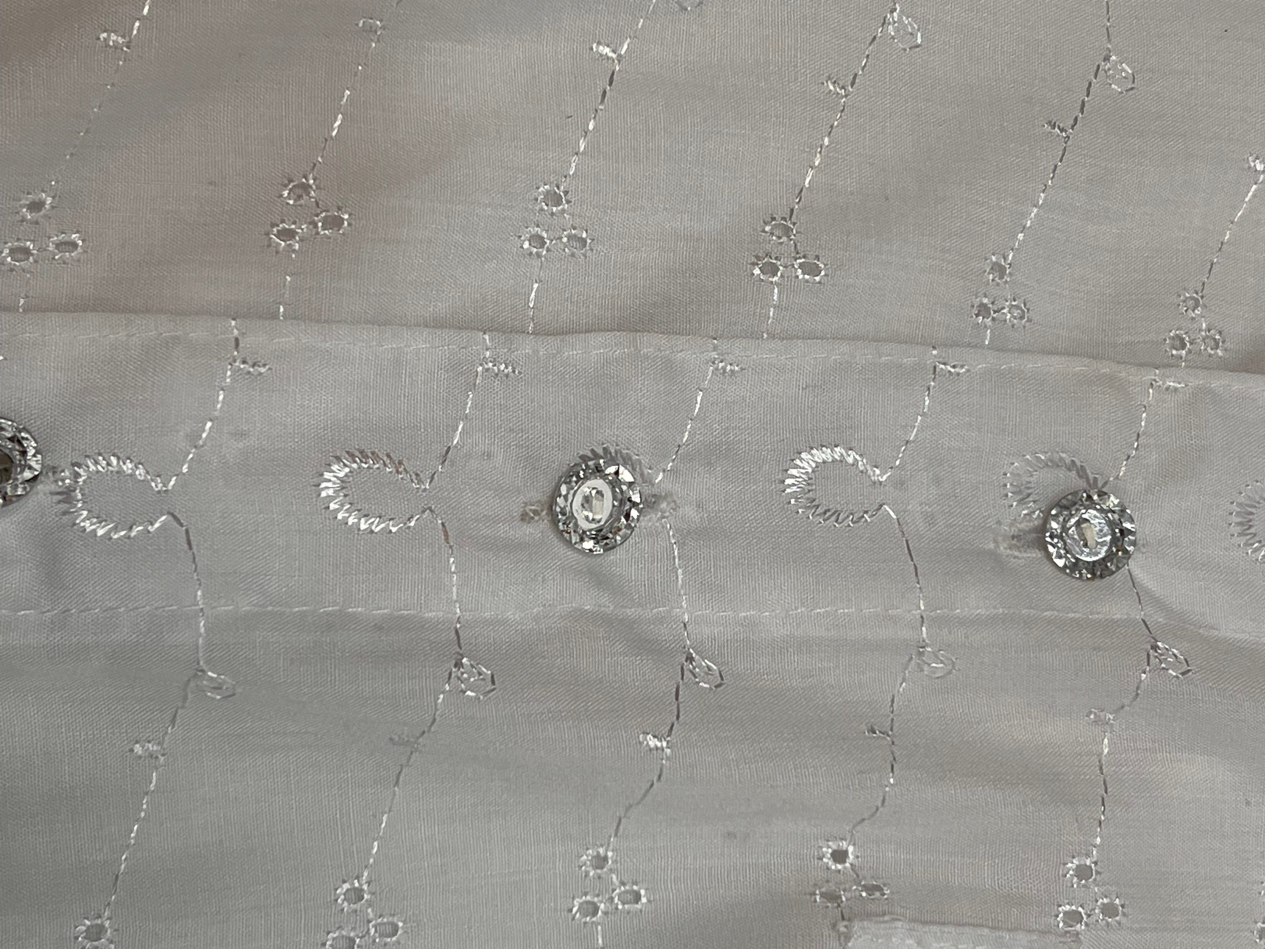 Camisa Branca Bordada - tam (G)