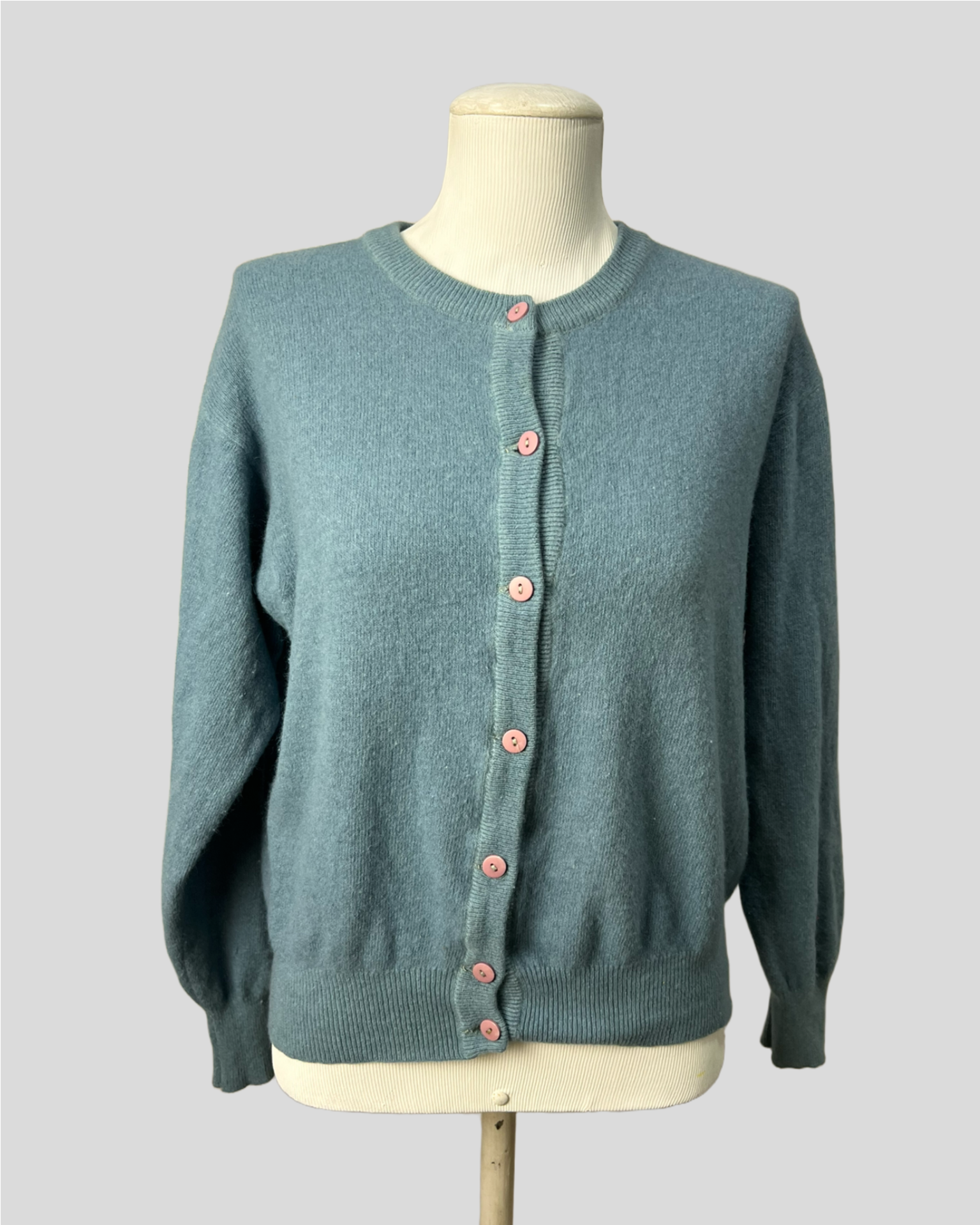 Cardigan Baby Blue — tam P
