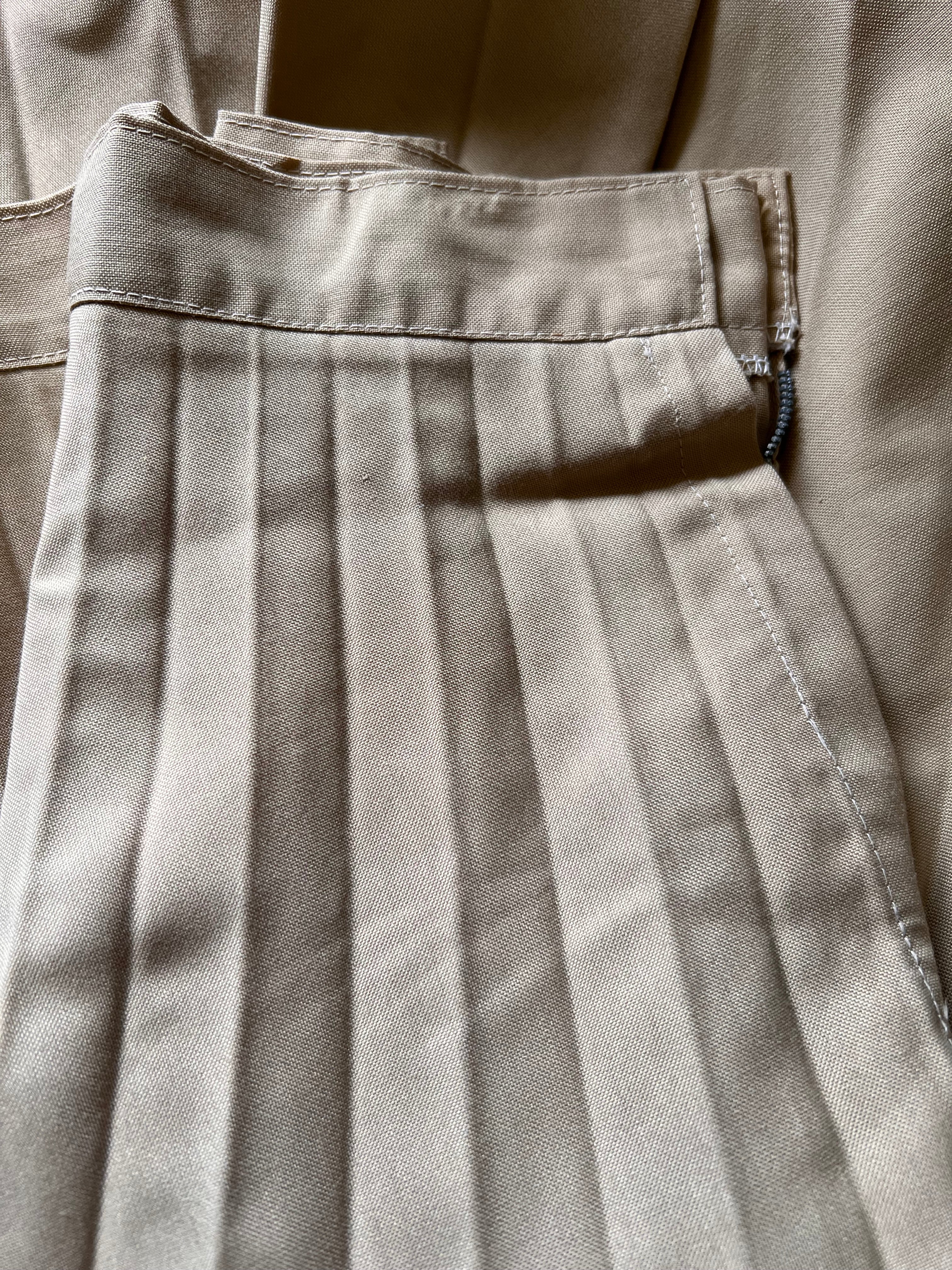 Saia Plissada Beige - tam (42\M)