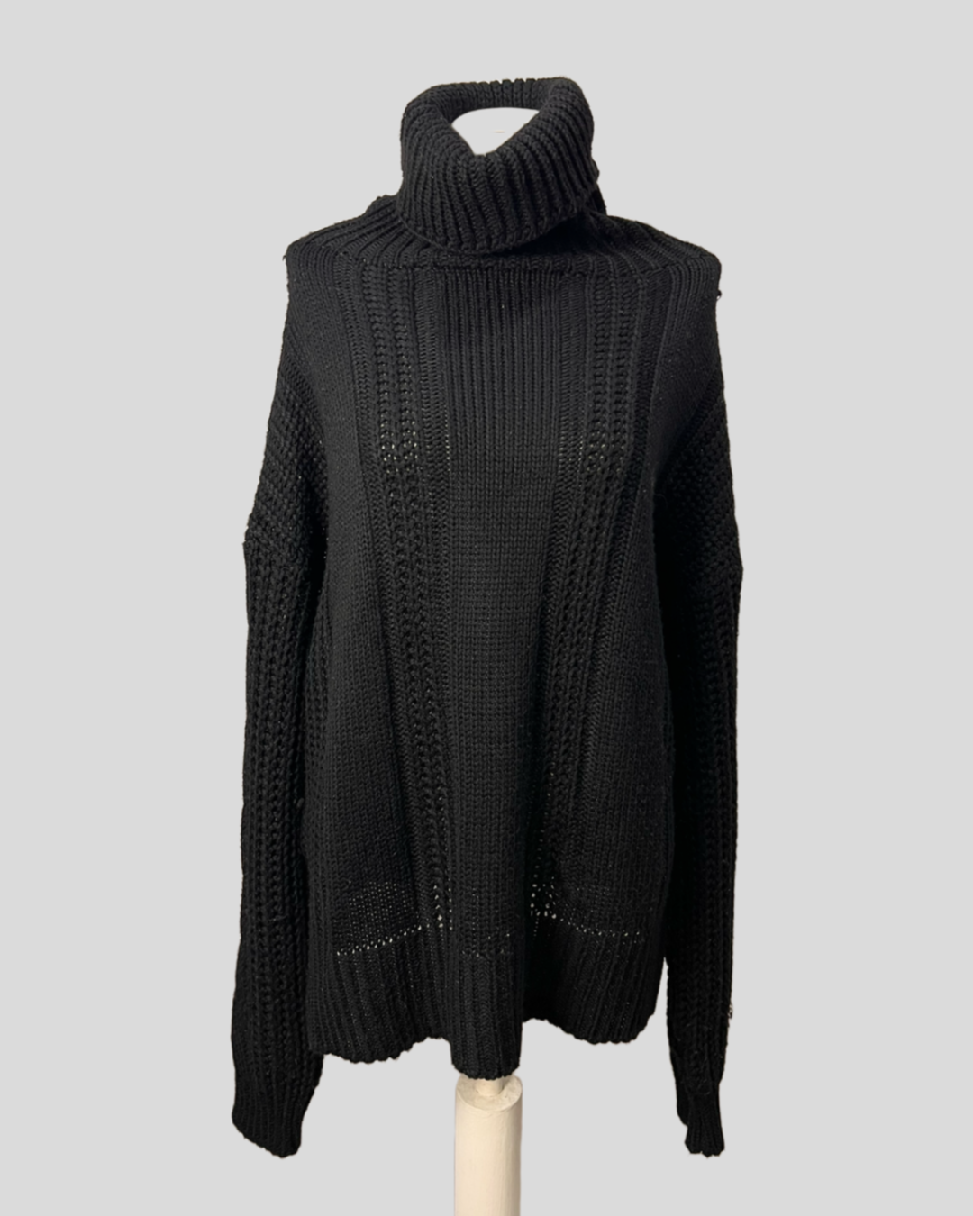 Tricô Preto Gola alta  — tam G