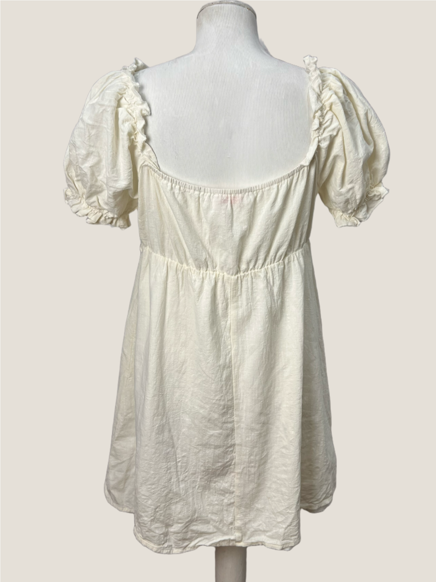 Vestido Urbanic — tam G