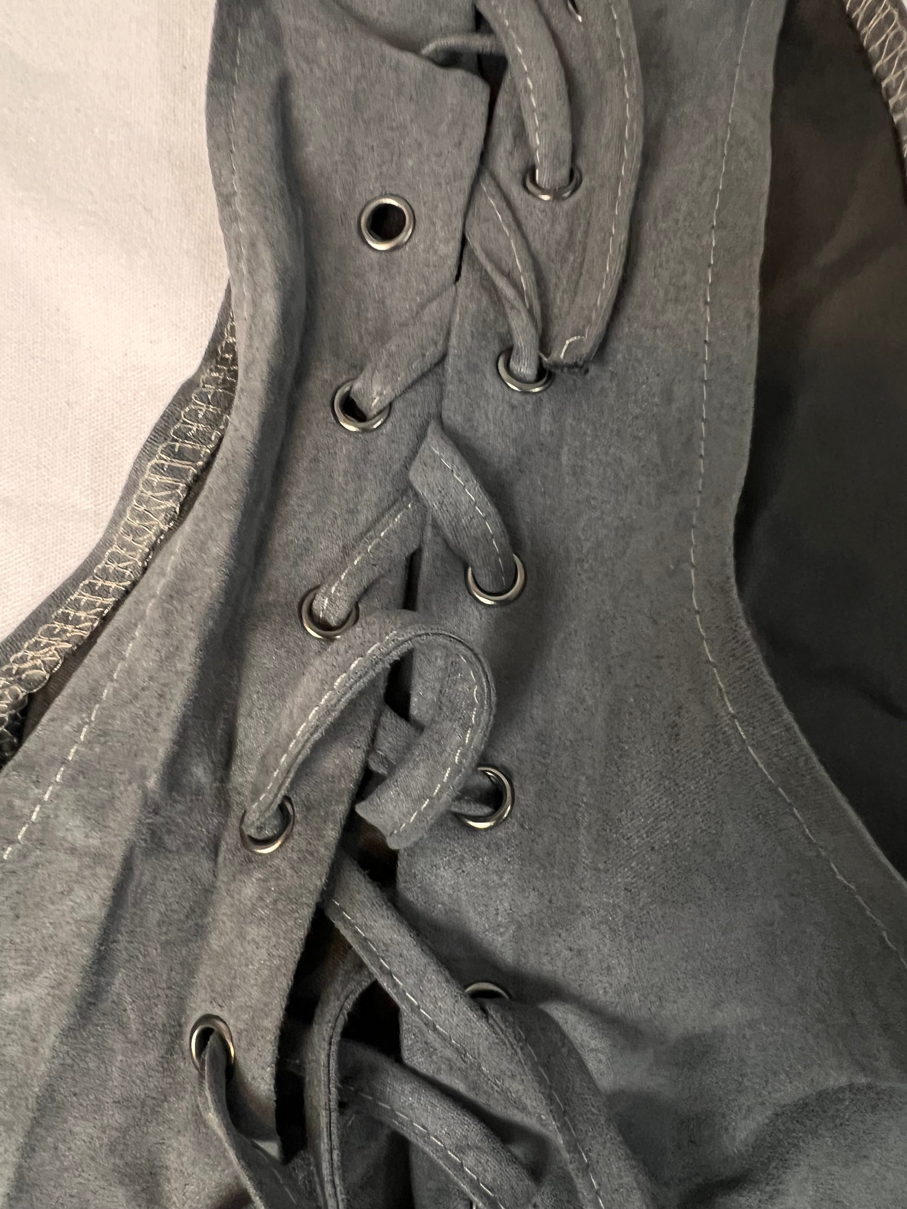 Vestido Gola Cinza -  tam (P)