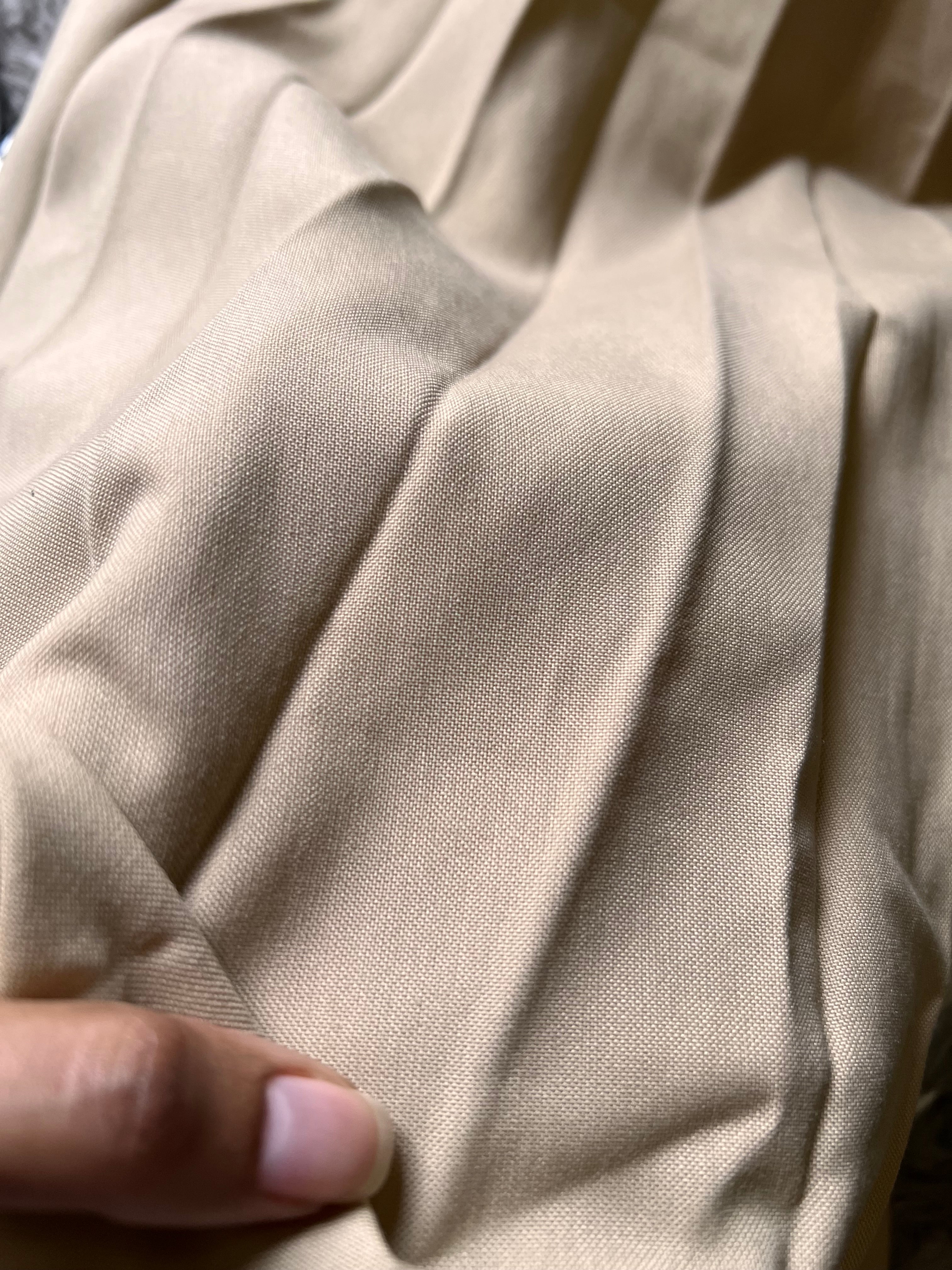 Saia Plissada Beige - tam (42\M)
