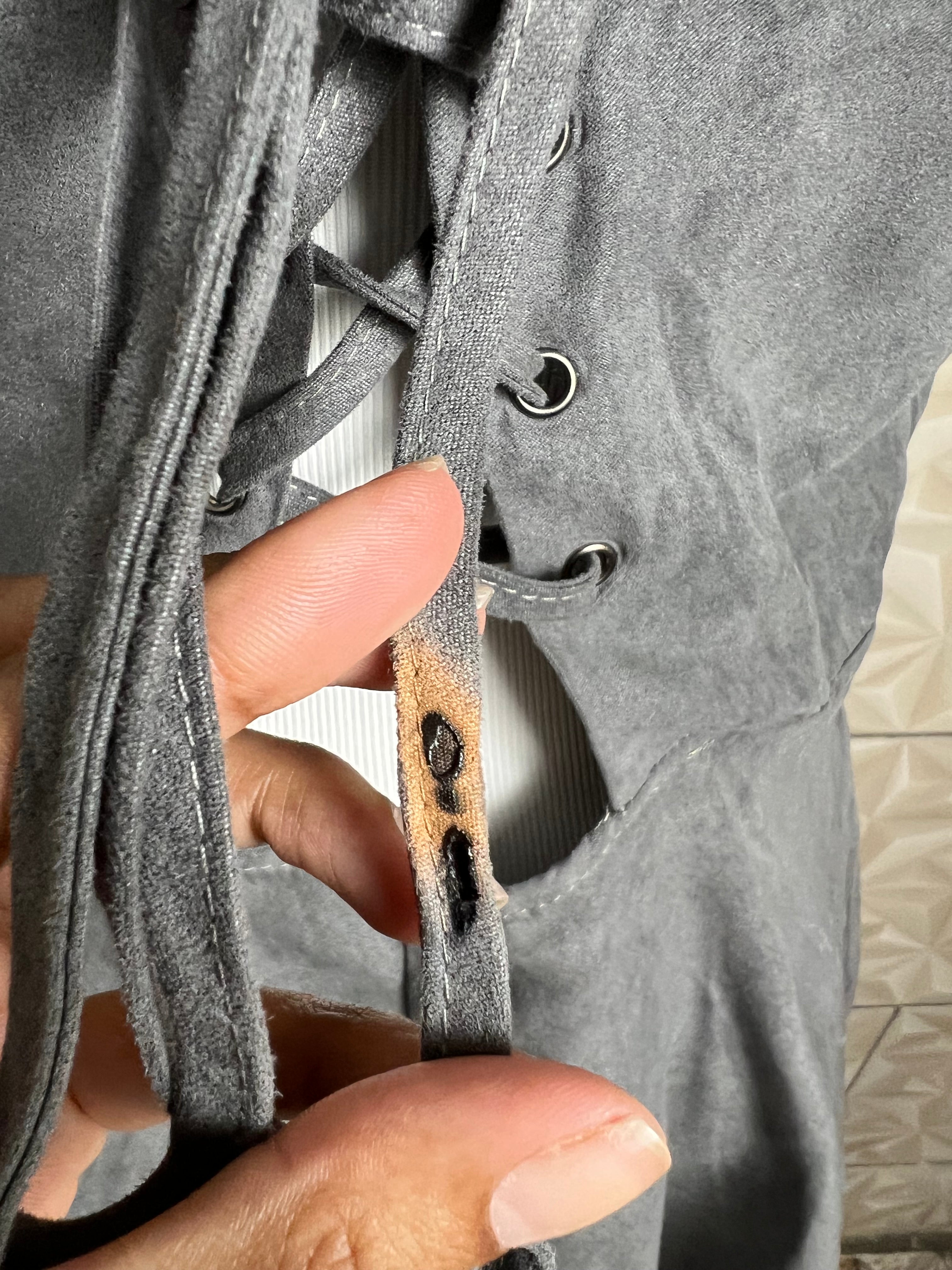 Vestido Gola Cinza -  tam (P)