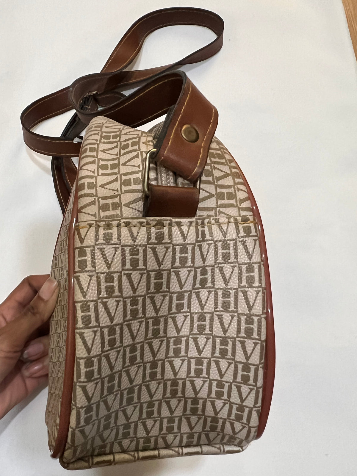 Kit Bolsa + Livro: Águas para Elefantes + Bolsa Redonda