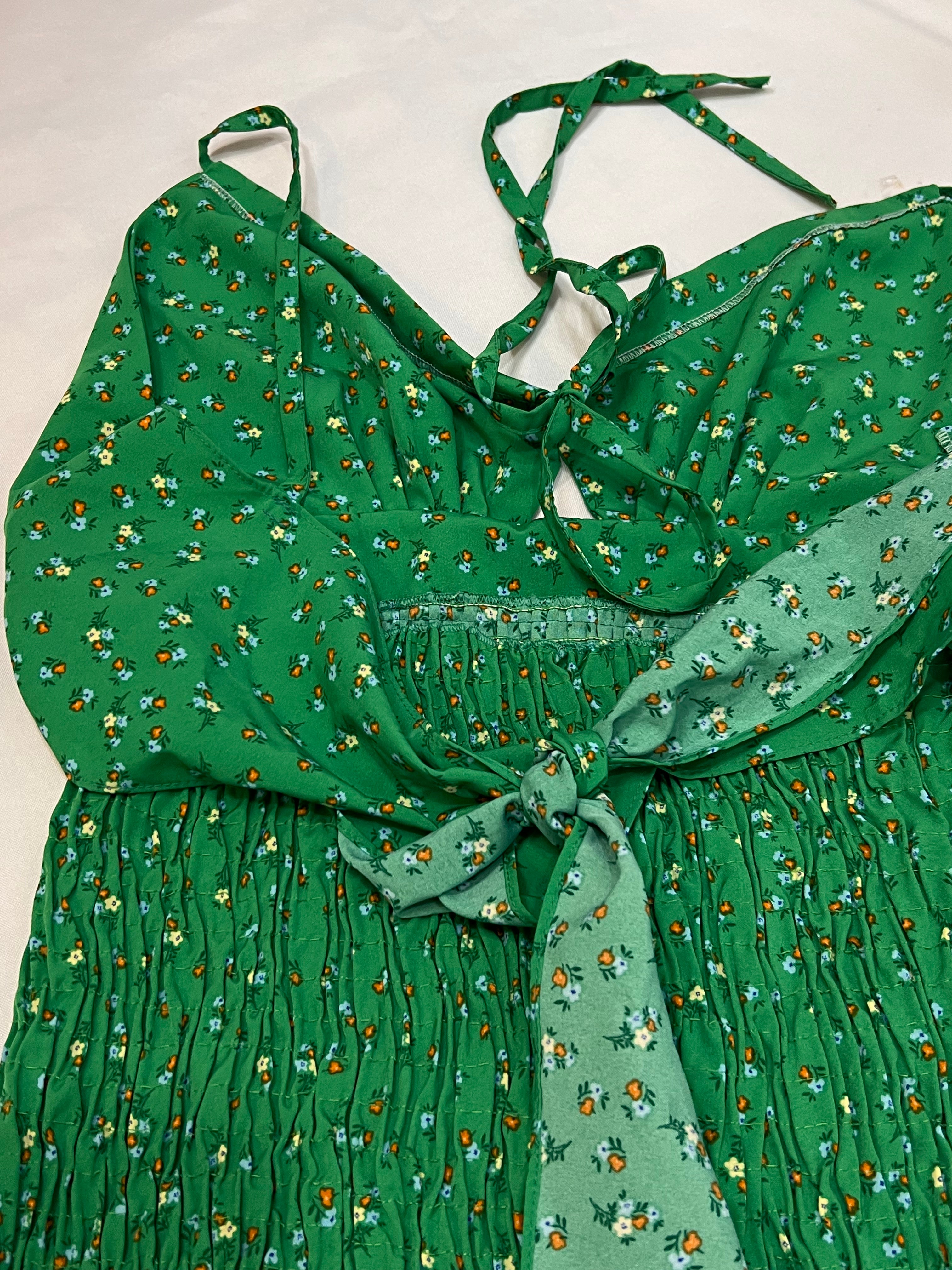 Vestido Verde Flores — tam G