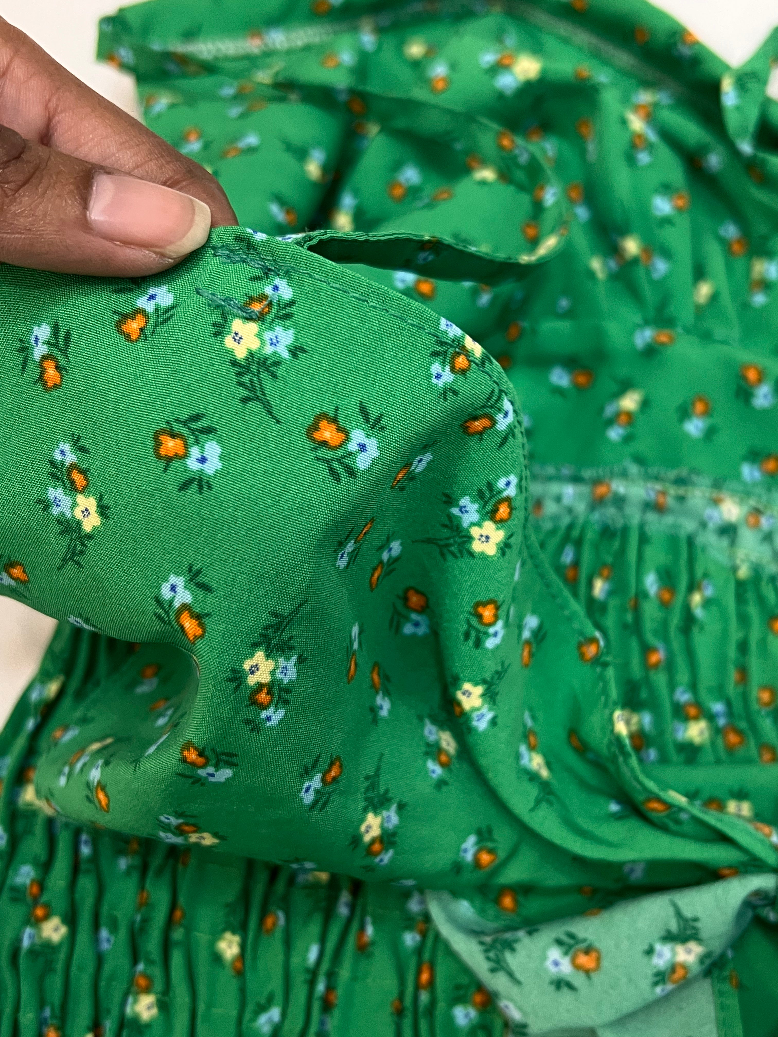 Vestido Verde Flores — tam G